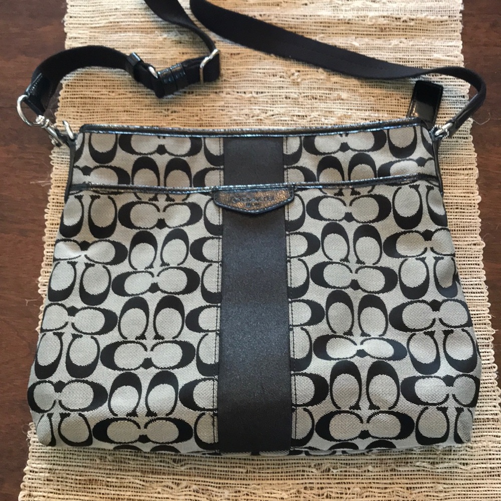 Authentic Coach Crossbody bag